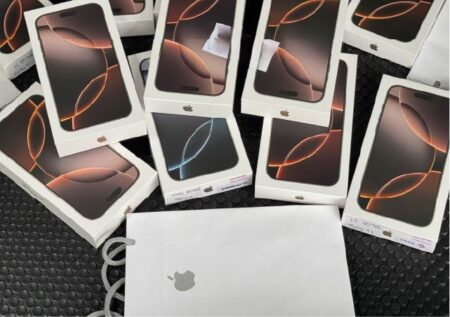 Apple отчиталась о рекордной выручке, но iPhone подвел