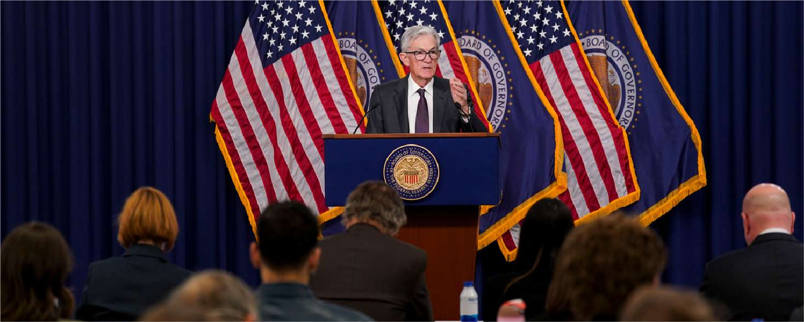 ФРС не торопится со снижением ставок и следит за экономикой