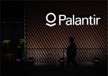 Экономия военных расходов привела к обвалу акции Palantir