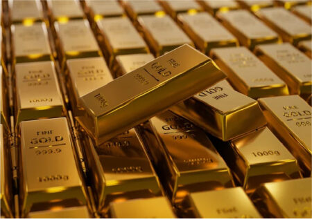 Золото выросло на 40% — как на этом заработать?