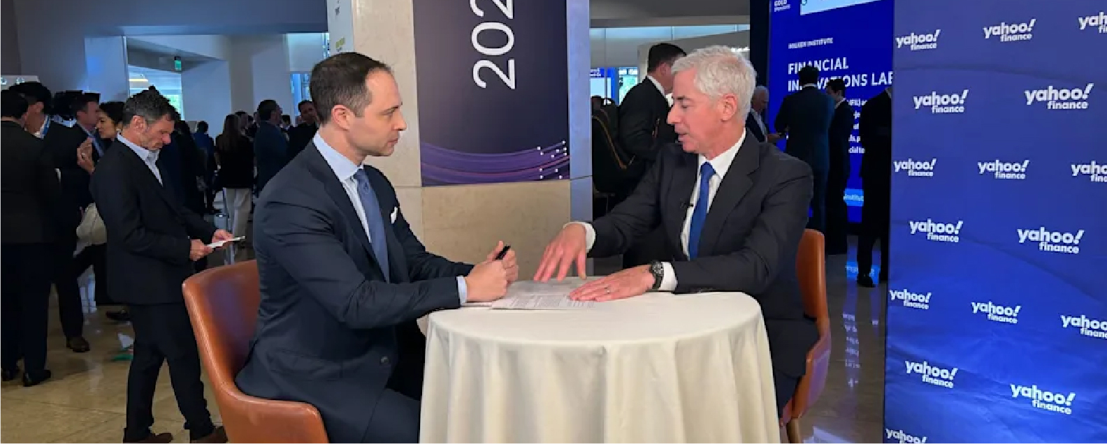 Экман хочет сделать из Howard Hughes новый Berkshire Hathaway