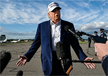 Суд США заблокировал масштабные пошлины Трампа, вызвав рост на мировых рынках