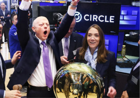 Криптовалюты могут праздновать победу: Сенат США дает зеленый свет стейблкоинам