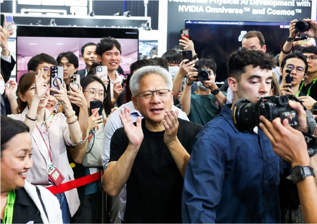 Nvidia стала первой компанией в мире с капитализацией $4 трлн 