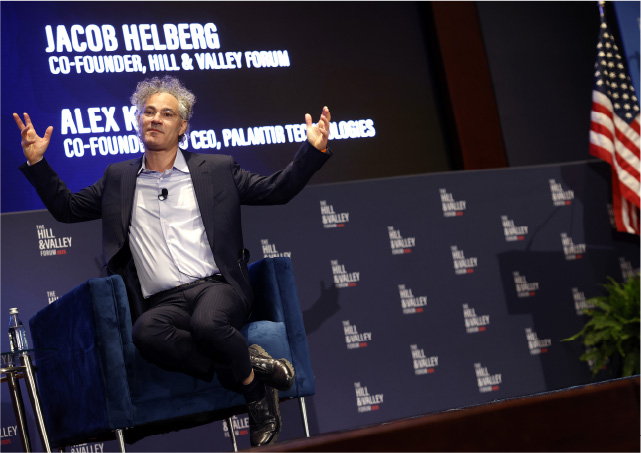 Акции Palantir резко выросли после первого в истории квартала с выручкой более $1 млрд