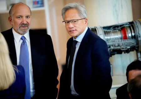 Пекин выступает против чипов ИИ Nvidia после «оскорбительных» замечаний Латника