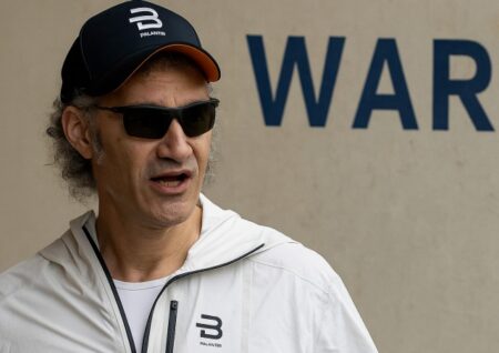 Переоценка или шанс? Palantir остается лидером ИИ, несмотря на давление