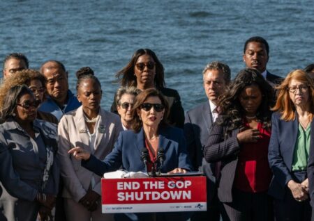 Шатдаун сорвал публикацию данных по рынку труда США