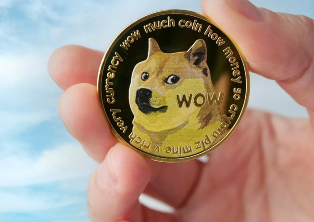 Grayscale запустила первый в США ETF на Dogecoin (GDOG)