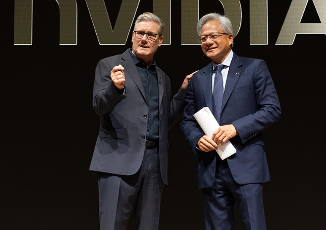 Администрация Трампа обсуждает допуск Nvidia (NVDA) к продаже H200‑чипов в Китай