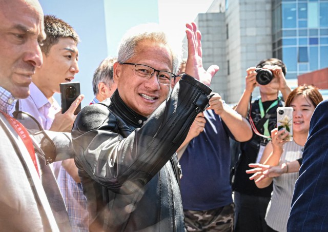 Фондовые индексы США под давлением, Nvidia теряет позиции после отчета