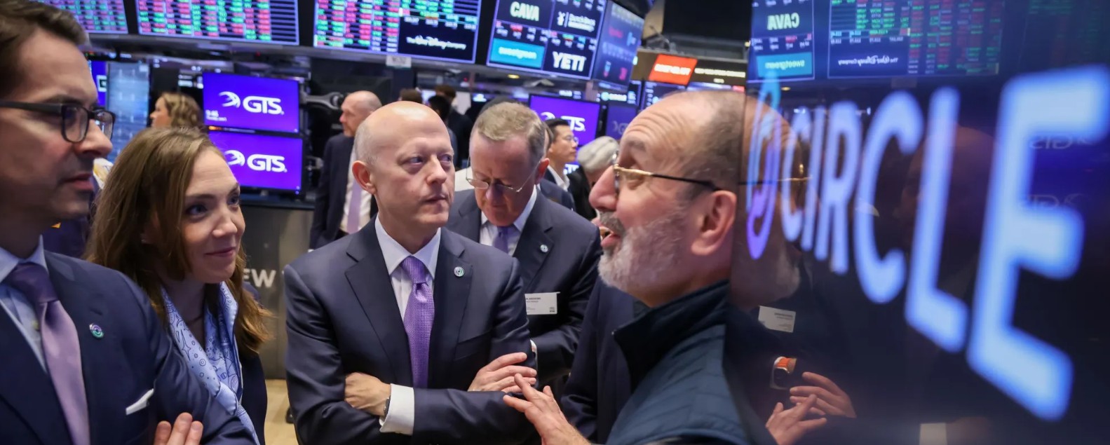 Circle −12,21%: слабая отчетность ударила по стейблкоину USD