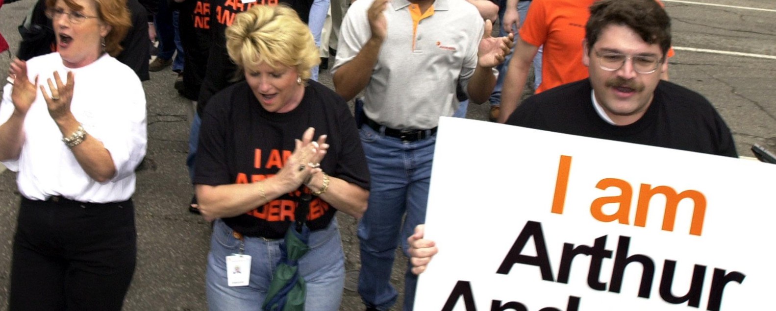 Andersen Group выходит на IPO с оценкой $1,75 млрд: возрождение бренда после Enron