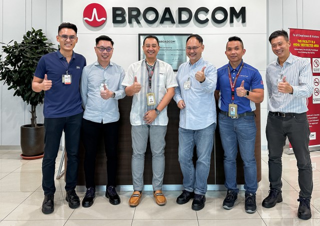 Broadcom на максимуме: Microsoft может сменить поставщика чипов с Marvell на AVGO