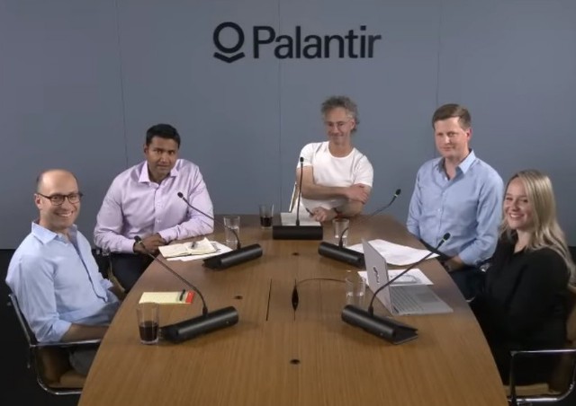 Безупречные отчеты закрепили Palantir в списке фаворитов на 2026 год