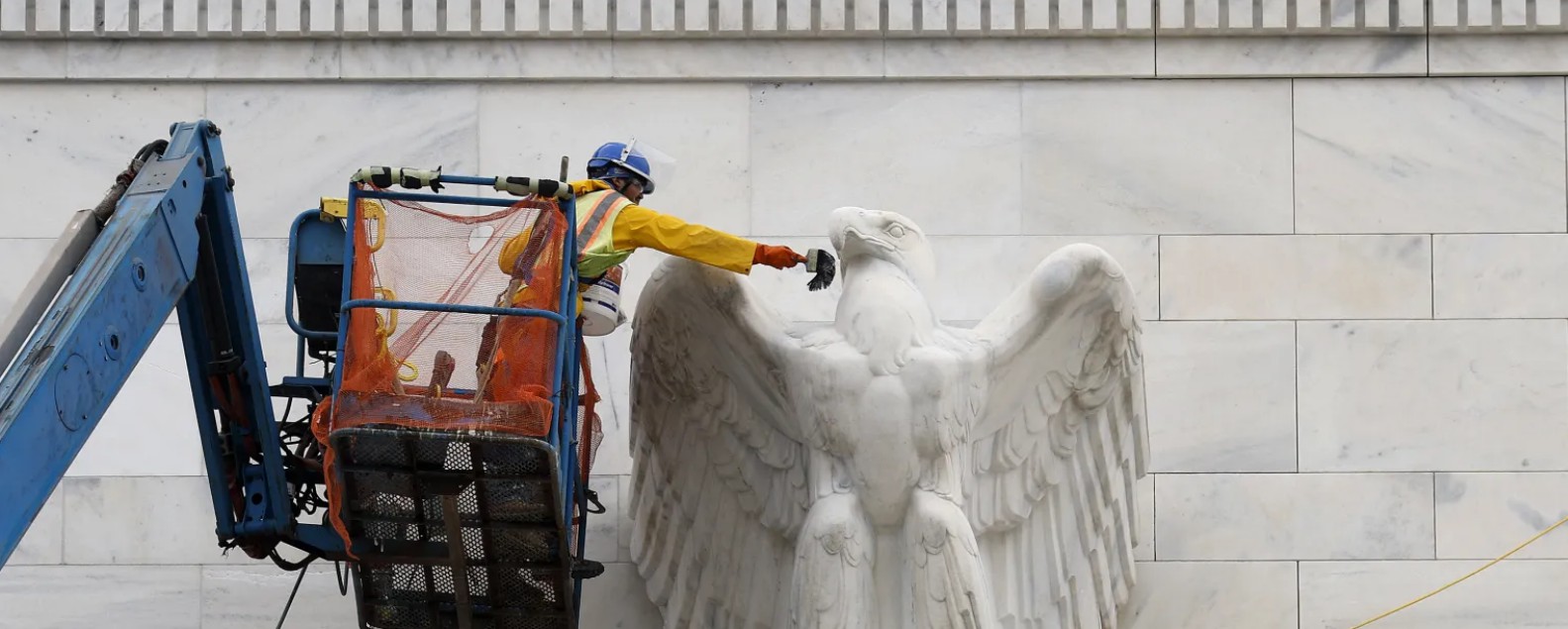 Инфляция дает шанс ФРС: резкое падение CPI открывает путь к снижению ставок