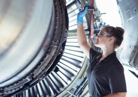 GE Vernova подскакивает на 6,3%: дивиденды удвоены, прогноз выручки повышен