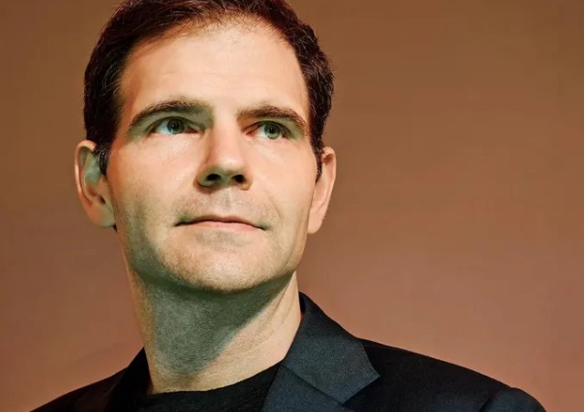 Nvidia покупает активы ИИ-стартапа Groq за $20 млрд в крупнейшей сделке в своей истории